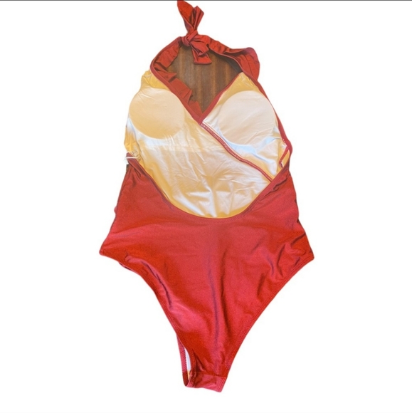 Cupshe Swimsuit - Picture 3 of 3